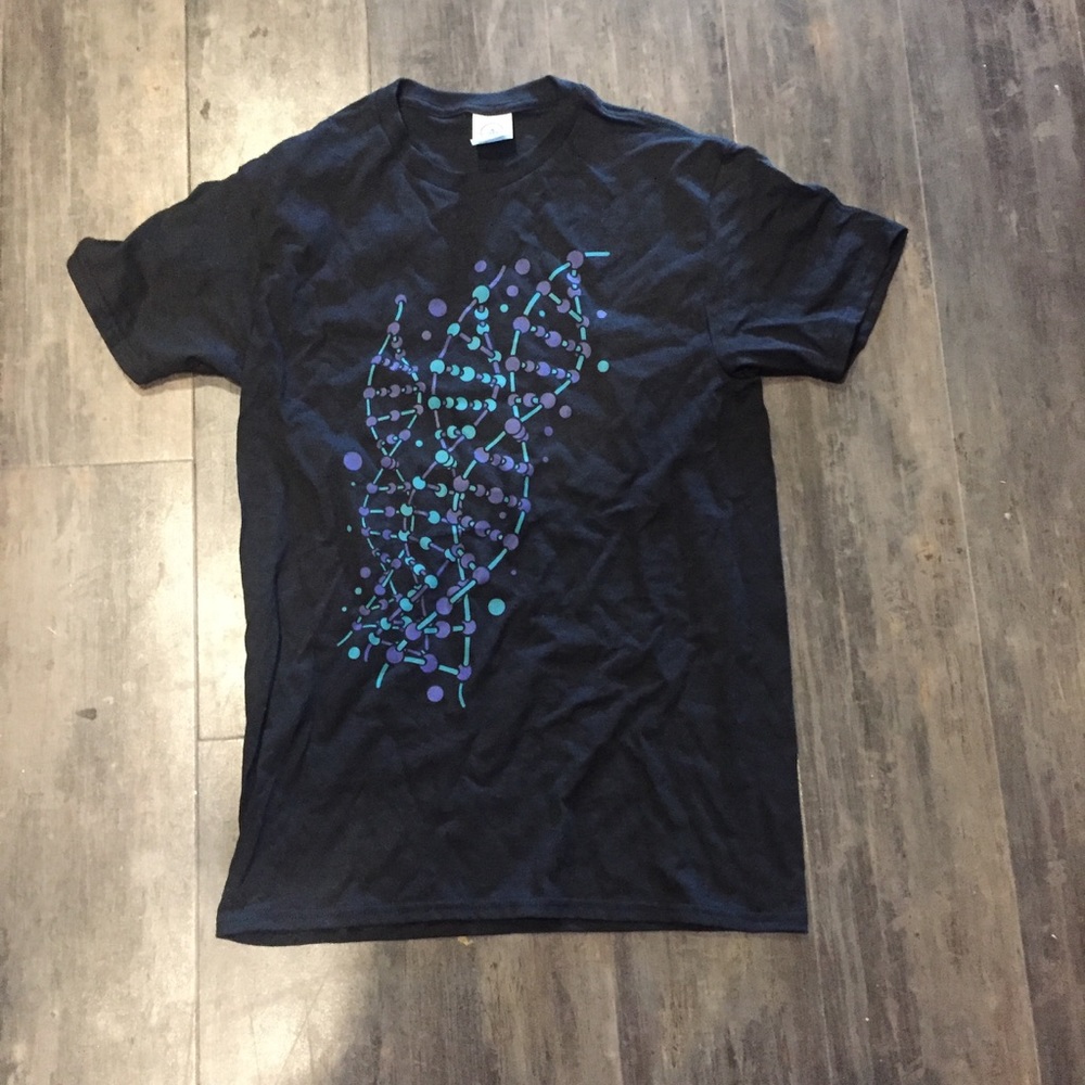 NEVER WORN DNA graphic tee
