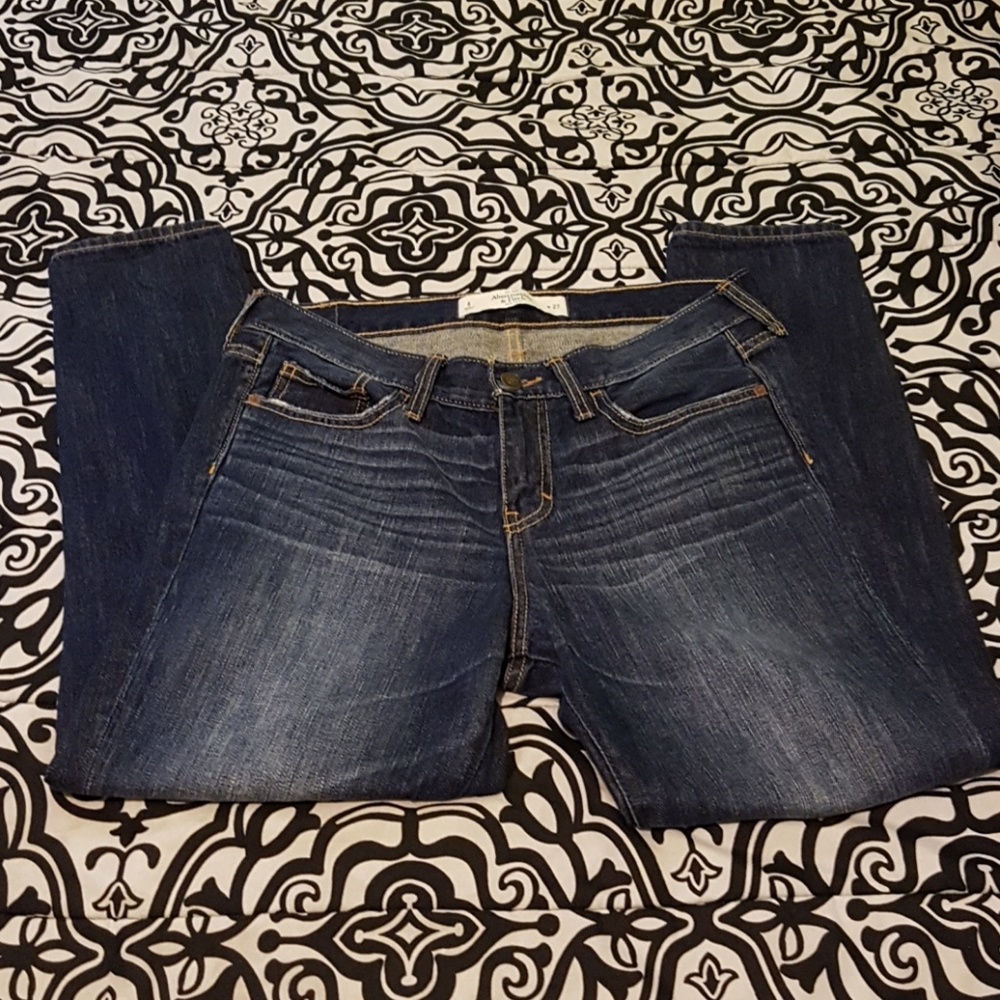 Abercrombie and Fitch Skinny Jeans (Women)