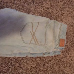 I'm selling some Aeropostale high-waisted begging.