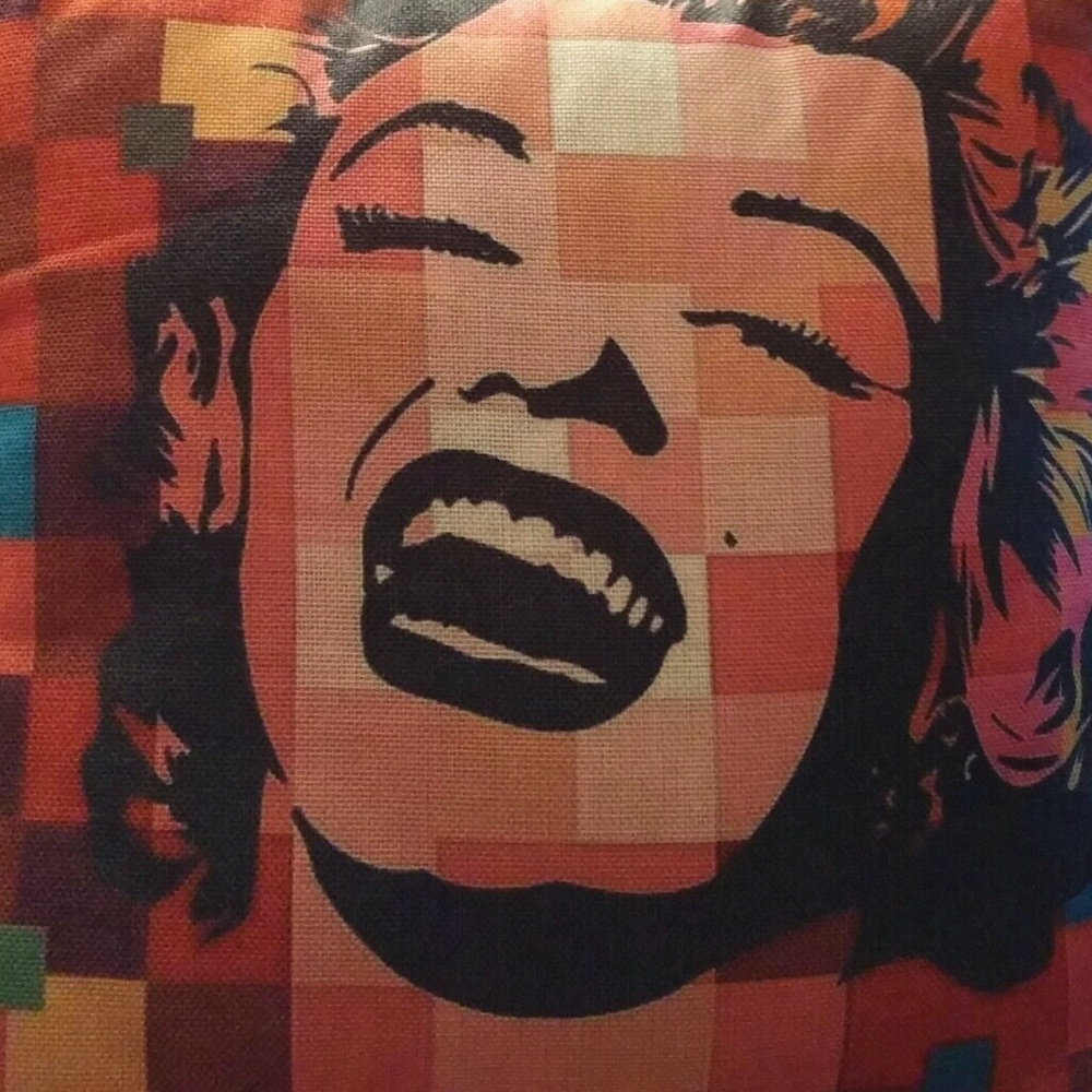 Meet your Posher, Vanessa