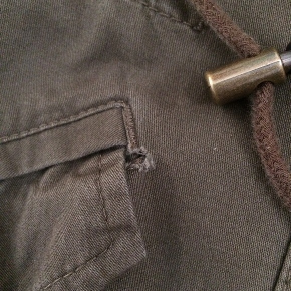 Trendy Olive Utility Jacket - Picture 5 of 5