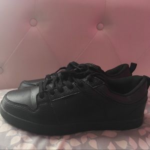 Shoes new never worn