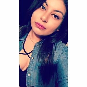 Meet your Posher, Brittney