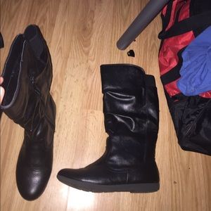 CHEROKEE black boots