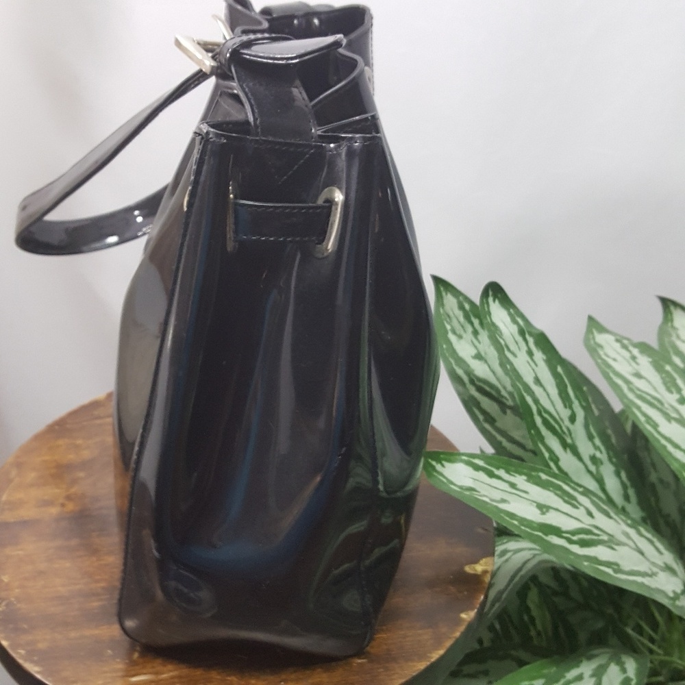 Beijo Bucket Bag - Picture 2 of 7