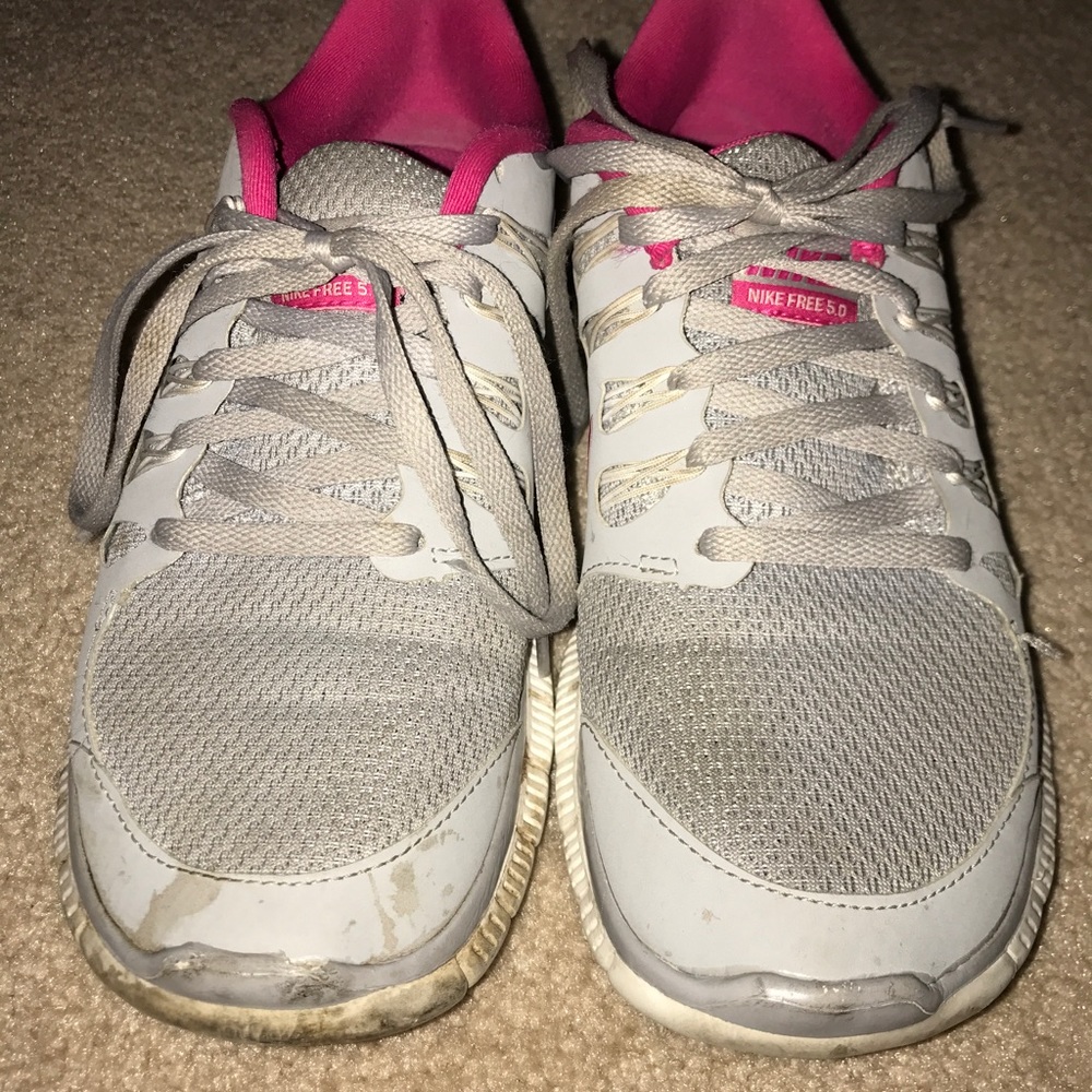 Nike tennis shoes