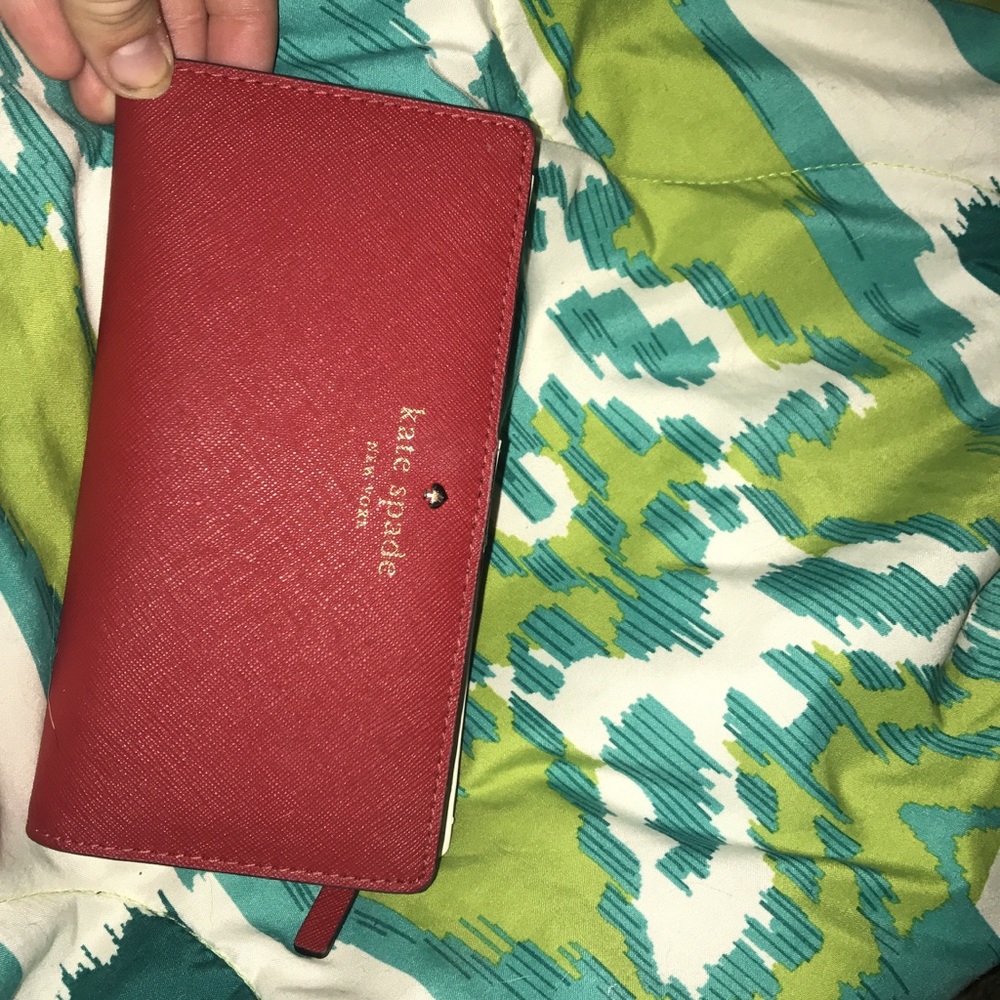 red kate spade wallet