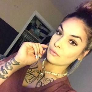 Meet your Posher, Cassandra