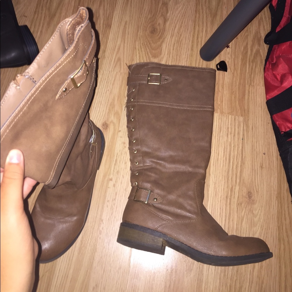 JUSTICE brown boots