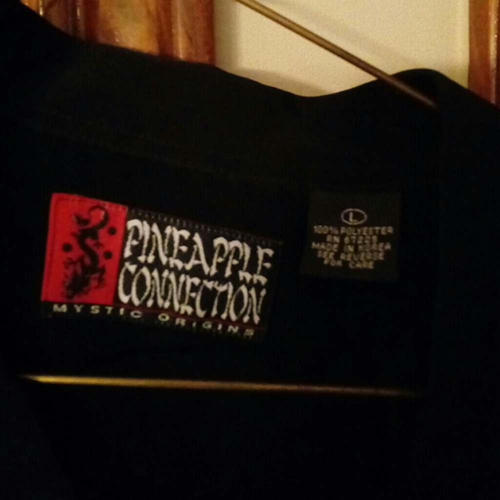 Shirt - Picture 2 of 4