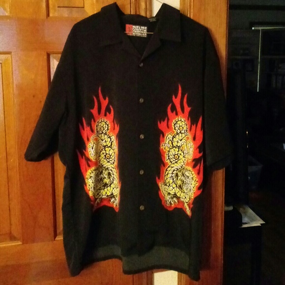 Shirt - Picture 1 of 4