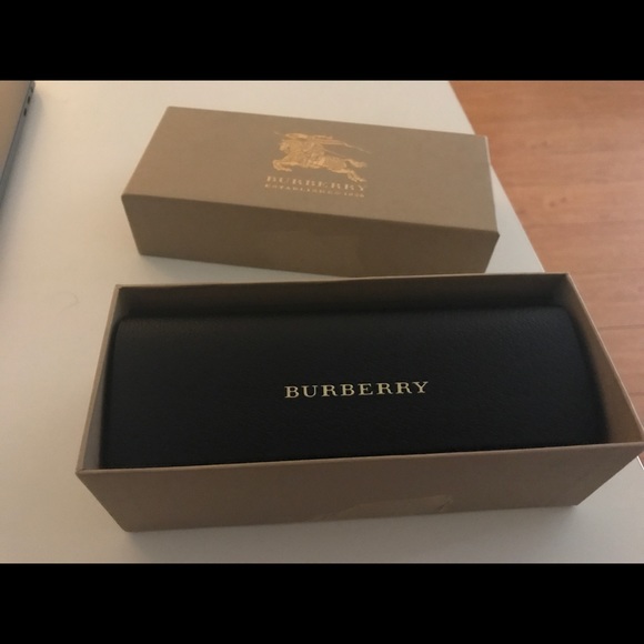 Burberry unisex sunglasses