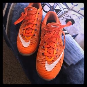 Lebron James Basketball Shoes.  Boys size 7 youth