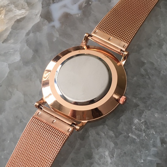 Minimalist Marble Rose Gold Luxury Watch - Picture 5 of 6