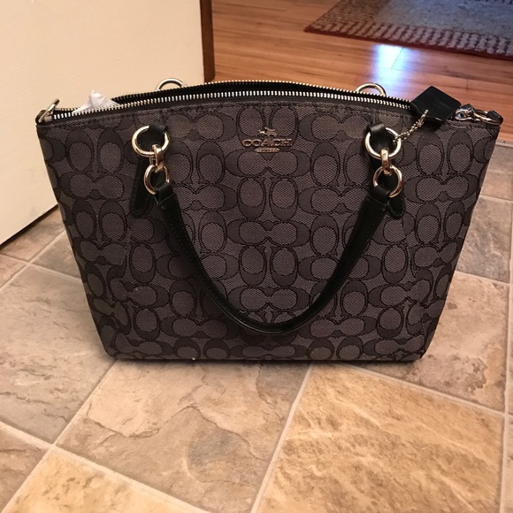 NWT authentic coach purse - Picture 1 of 3