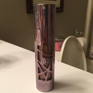 Urban Decay All Nighter Liquid Foundation
