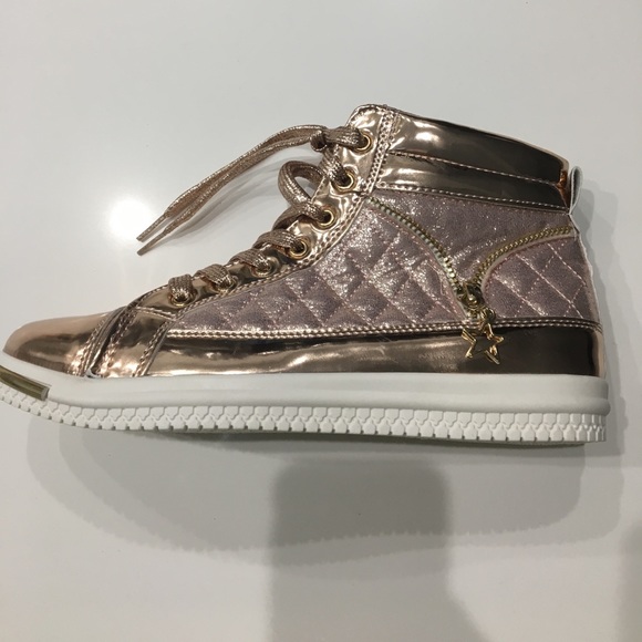 Rose gold high top metallic sneaker - Picture 2 of 5