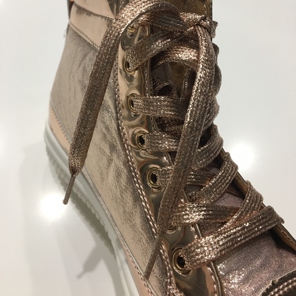 Rose gold high top metallic sneaker - Picture 4 of 5