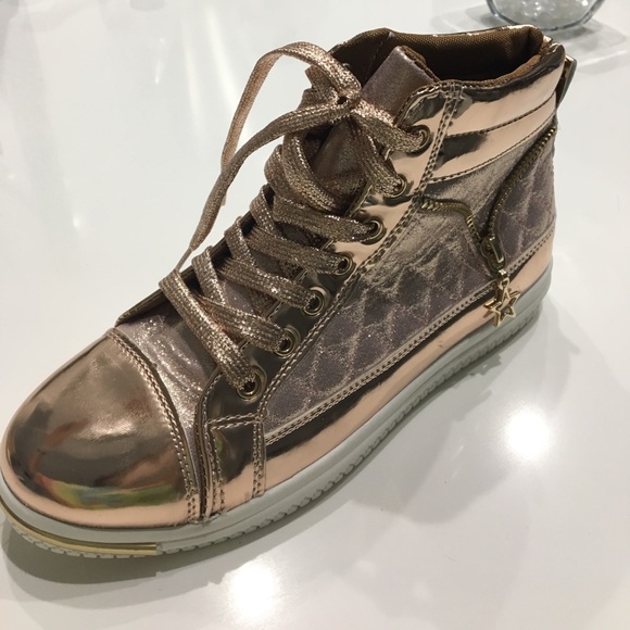 Rose gold high top metallic sneaker - Picture 5 of 5