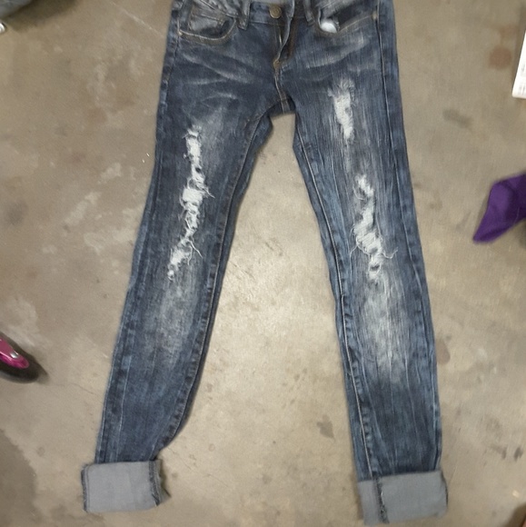 distressed jeans - Picture 1 of 4