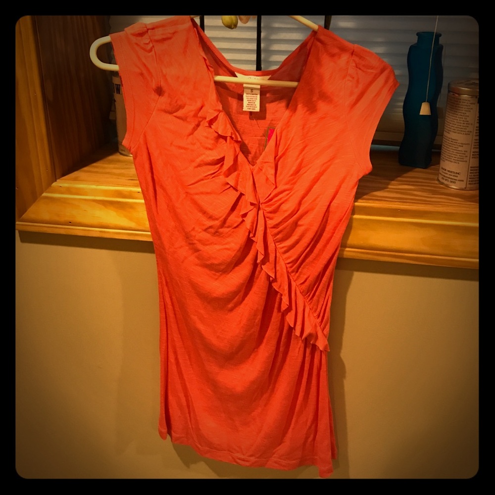 Capped sleeve fun for summer top.