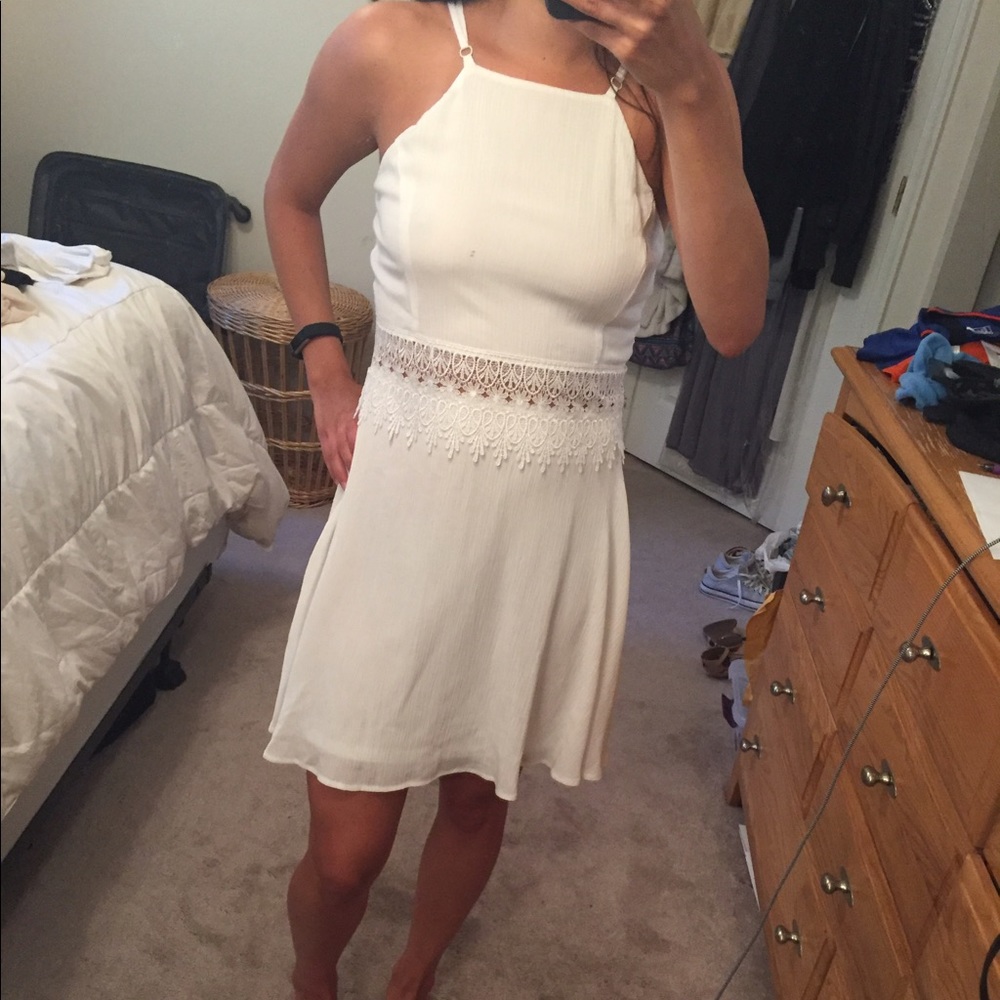 White Dress Size Medium Never Worn
