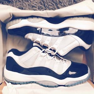 🚫SOLD🚫 Air Jordan 11 Concord Low 7y
