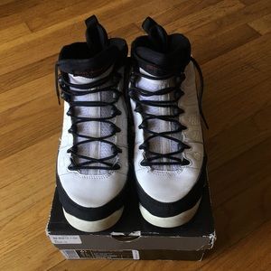 Air Jordan 9 Retro size 6.5 Boys