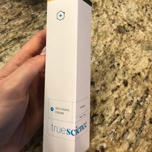 Revolutionary Anti-Aging Face Cream