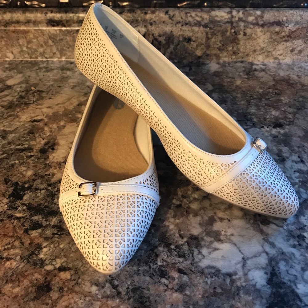Dress flats