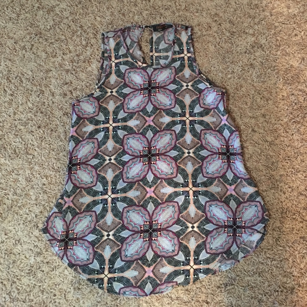 Patterned hick Neck Tank w/ Small slit in back