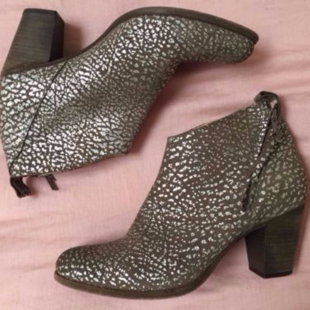 HUMANOID Genuine Leather Ankle Boots Metallic