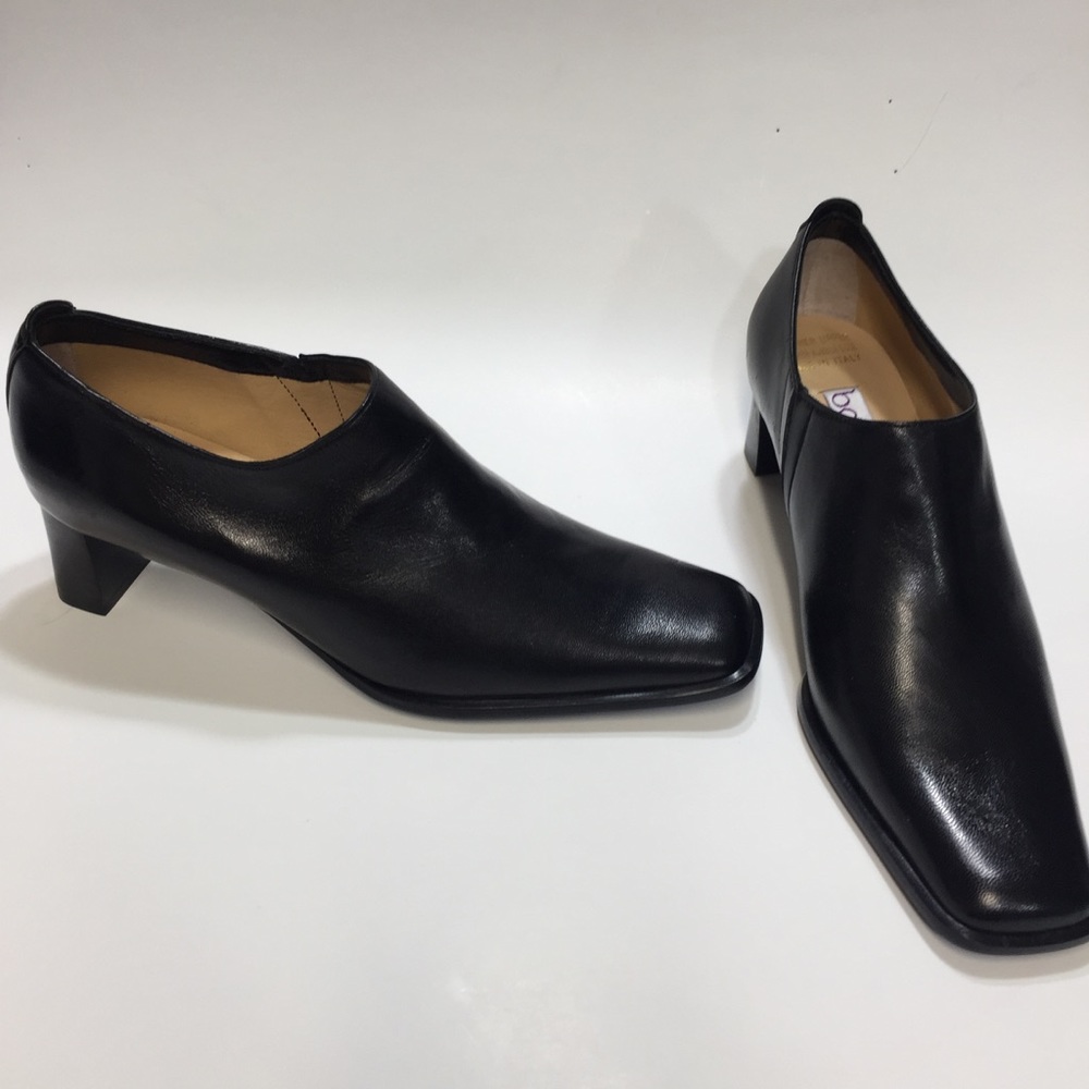 Botticelli 100% Italian Leathers ankle booties