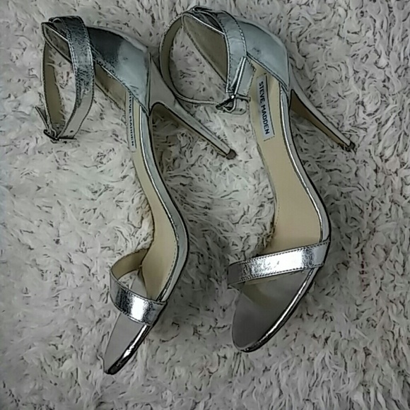 Used. Stillettos high heels. Style: pump. - Picture 3 of 4