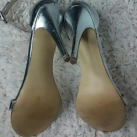 Used. Stillettos high heels. Style: pump. - Picture 4 of 4