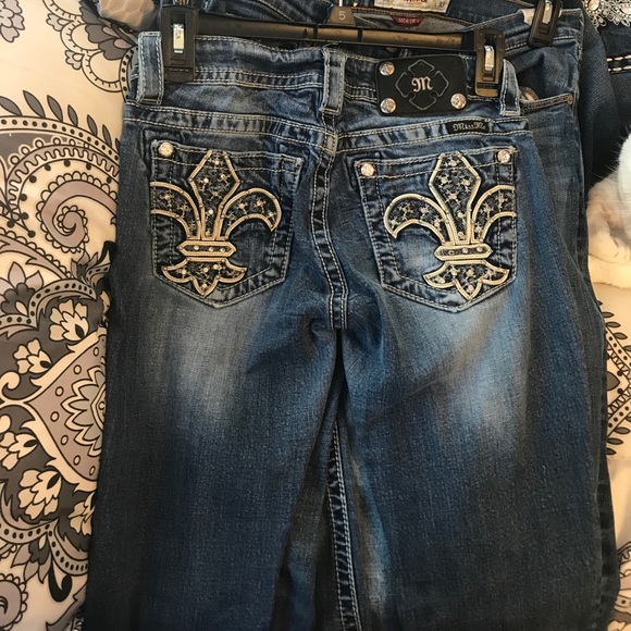 Miss me jeans, size 27, worn couple times - Picture 1 of 3