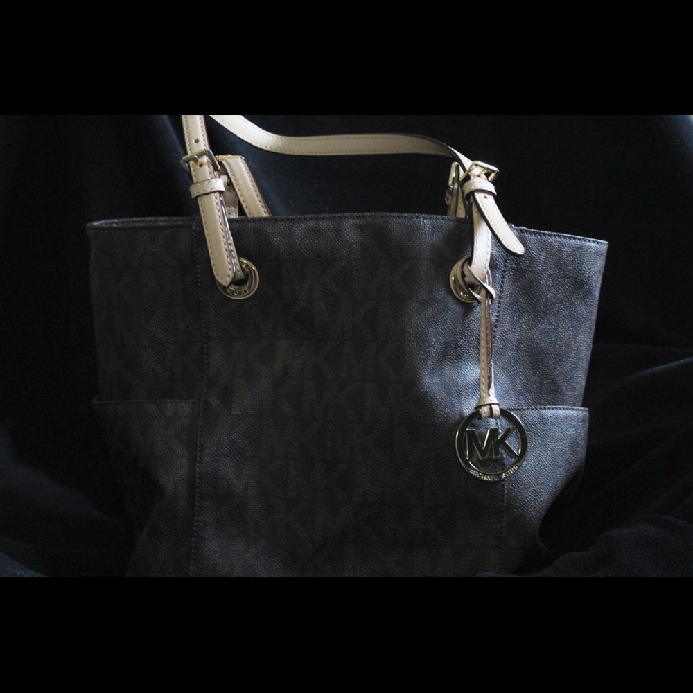 DO NOT BUY DO NOT BUY