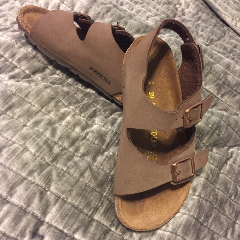 Birkenstock, mocha boys size 11-11.5 (29 Euro)