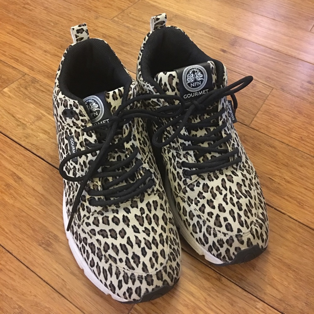 Gourmet leopard print sneakers size 9