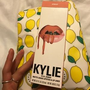 AUTHENTIC kylie lipkit *apricot