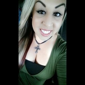 Meet your Posher, Ellie