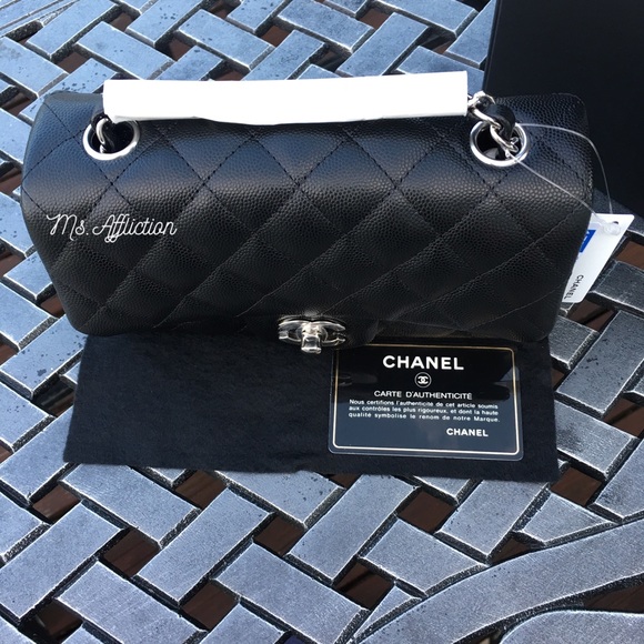 Sold on another platform. CHANEL Authentic Mini - Picture 4 of 8