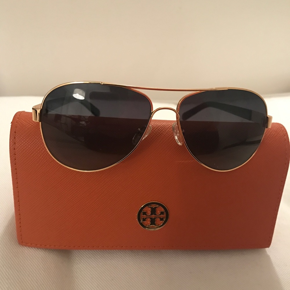 Tory Burch Aviator Sunglasses