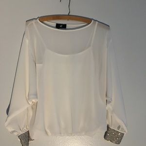 White blouse with stud sleeves