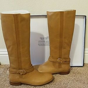 Brand New Cedar Cognac Sperry Boots
