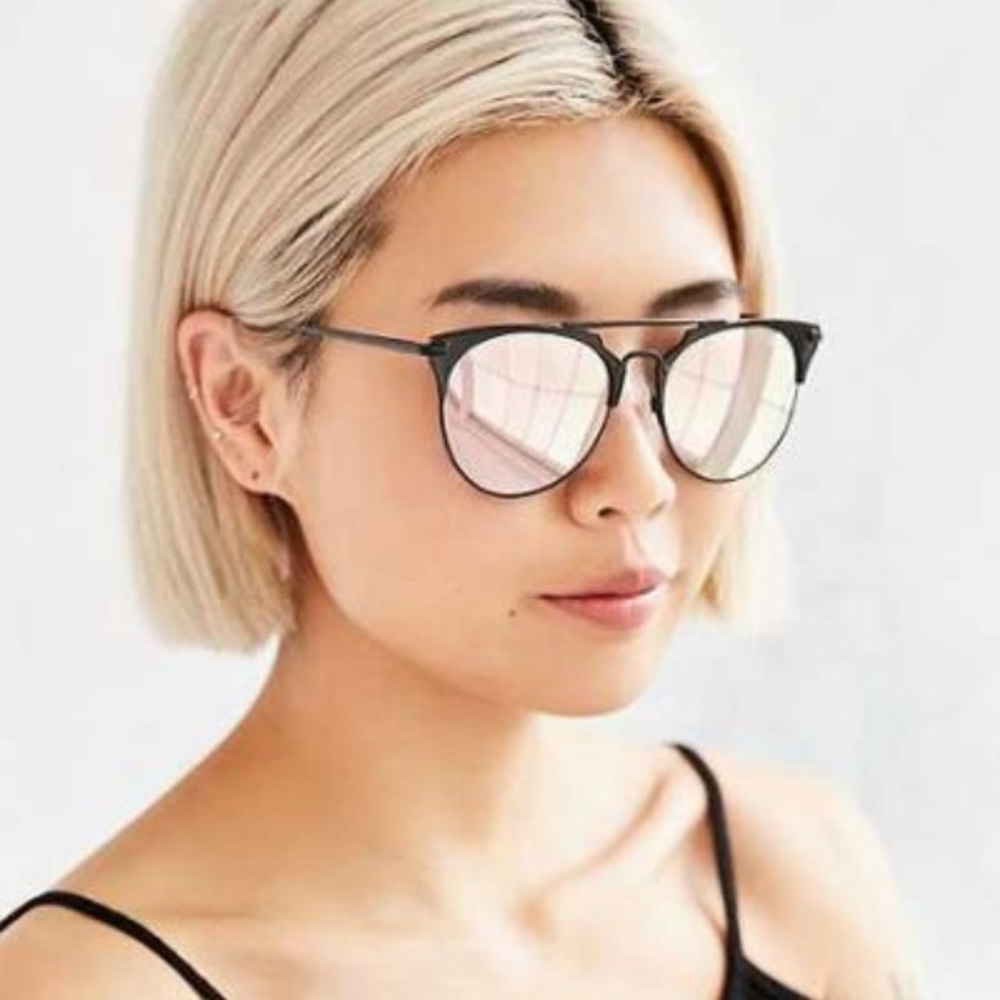 Quay x Chrisspy Gemini Rose Gold Sunnies 🕶