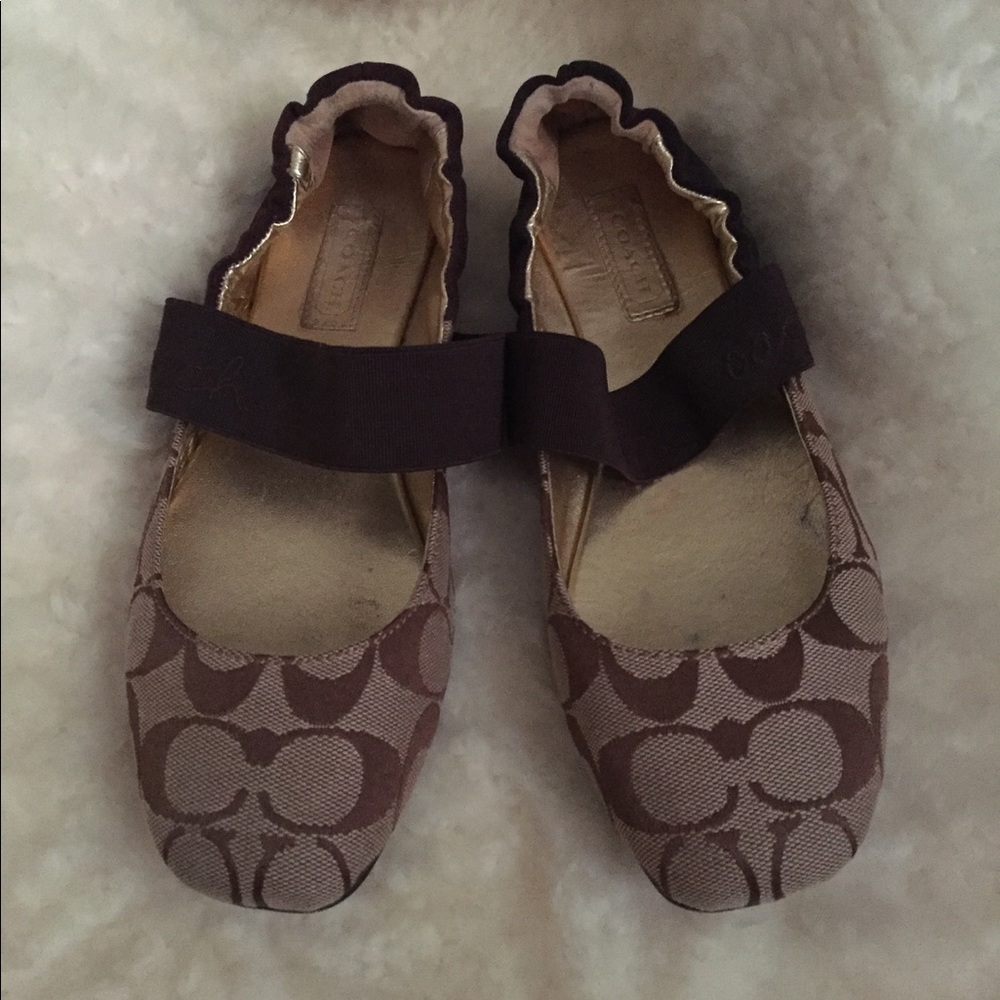 Coach flats size 7
