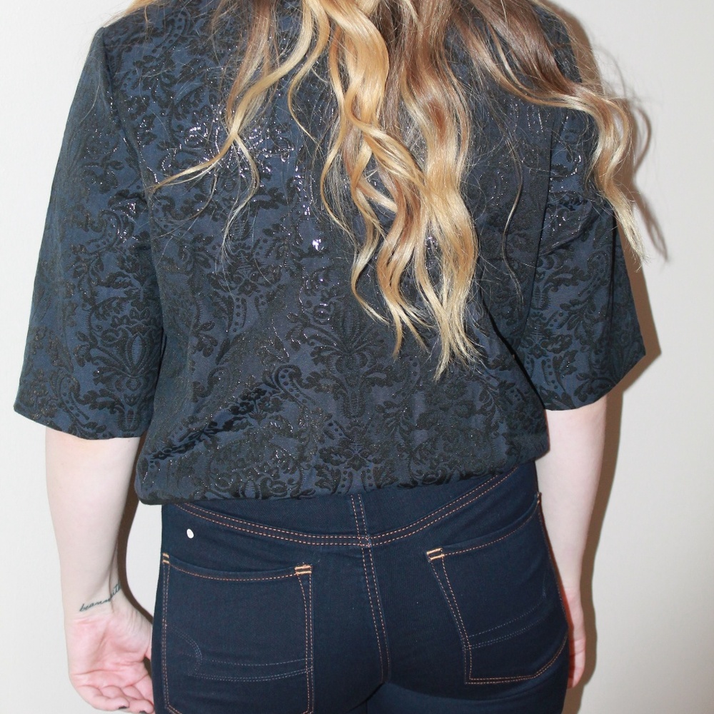 Sweater Shirt- Simply Vera Wang - Picture 2 of 3