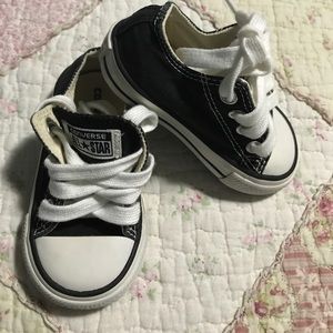 Toddler size 4 black and white shoes