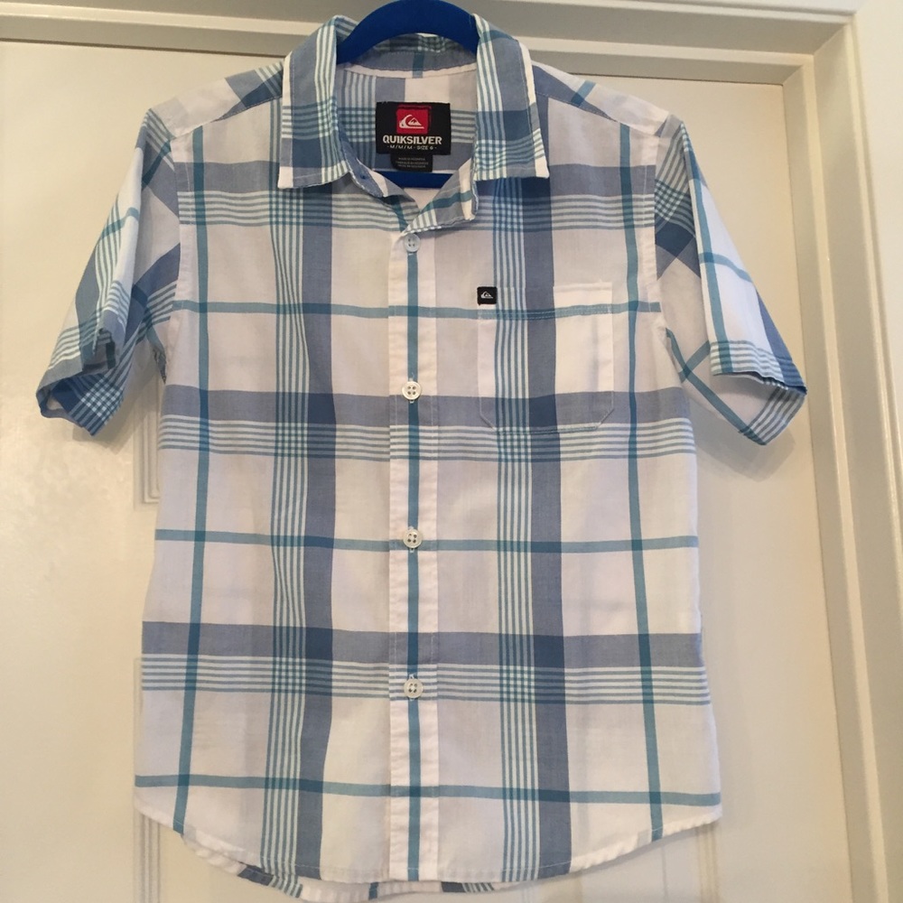 ❌SOLD❌ Boys Quiksilver Short Slv Shirt sz 6.